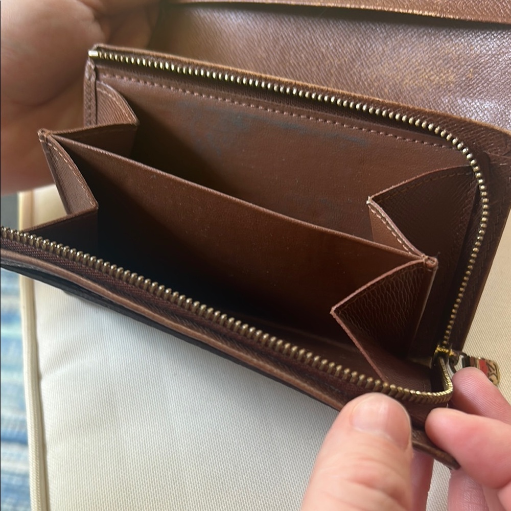 Louis Vuitton Monogram Wallet - Picture 8 of 12